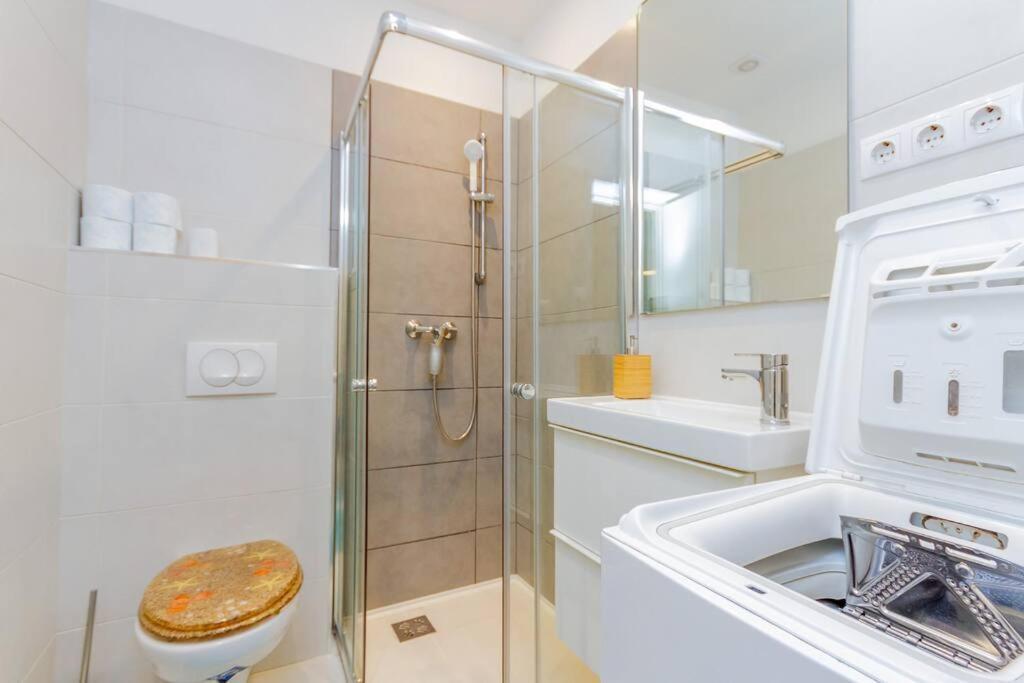 Cozy Nest By The Andrassy Avenue Apartment Будапеща Екстериор снимка