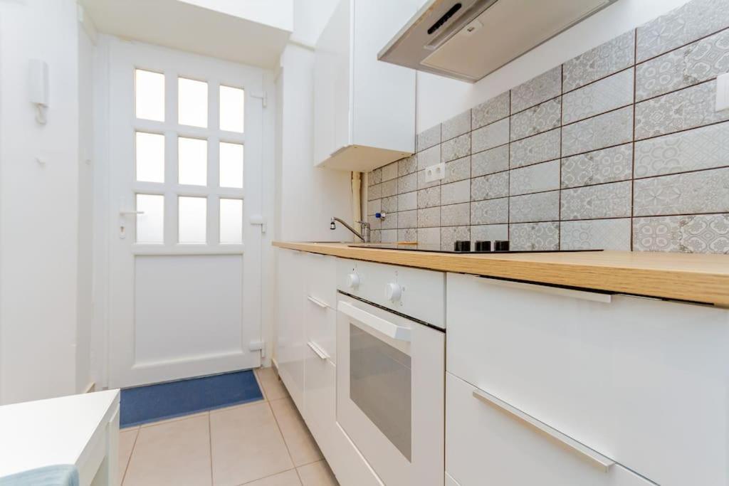 Cozy Nest By The Andrassy Avenue Apartment Будапеща Екстериор снимка